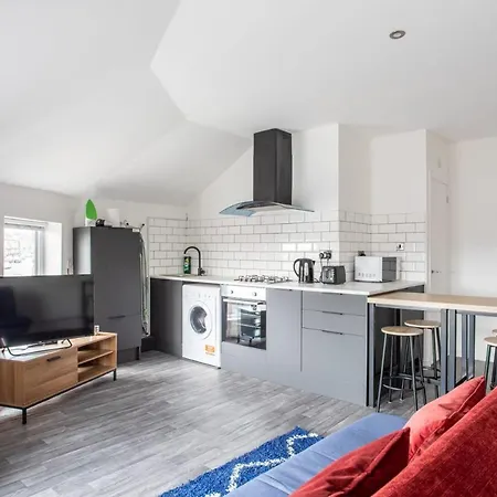 2 Bed Close To Bradford Centre Apartment
