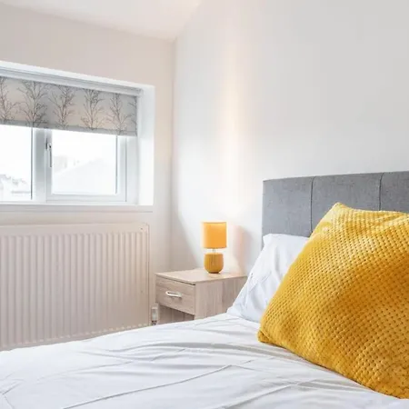 Apartment 2 Bed Close To Bradford Centre *