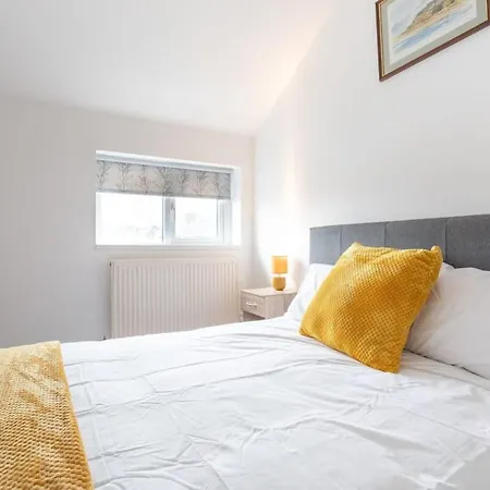 2 Bed Close To Bradford Centre *