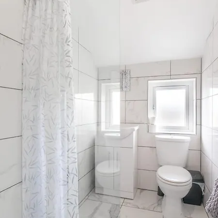 Apartment 2 Bed Close To Bradford Centre *