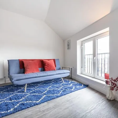 2 Bed Close To Bradford Centre * Bradford (West Yorkshire)
